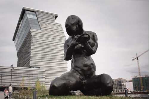 The Mother av Tracey Emin.