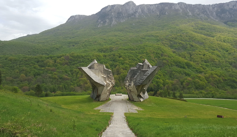 Miodrag Živković og Ranko Radović, The Battle of Sutjeska Memorial Monument Complex in the Valley of Heroes, Tjentište, Republic of Srpska, Bosnia-Hercegovina (1971).