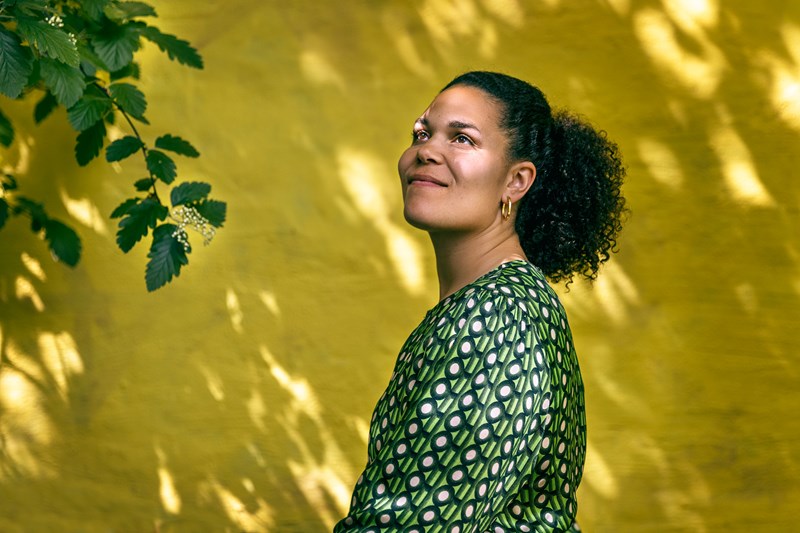 Portrettfoto av Sarah Camille.
