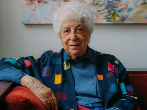 Portrettfoto av Samia Halaby.