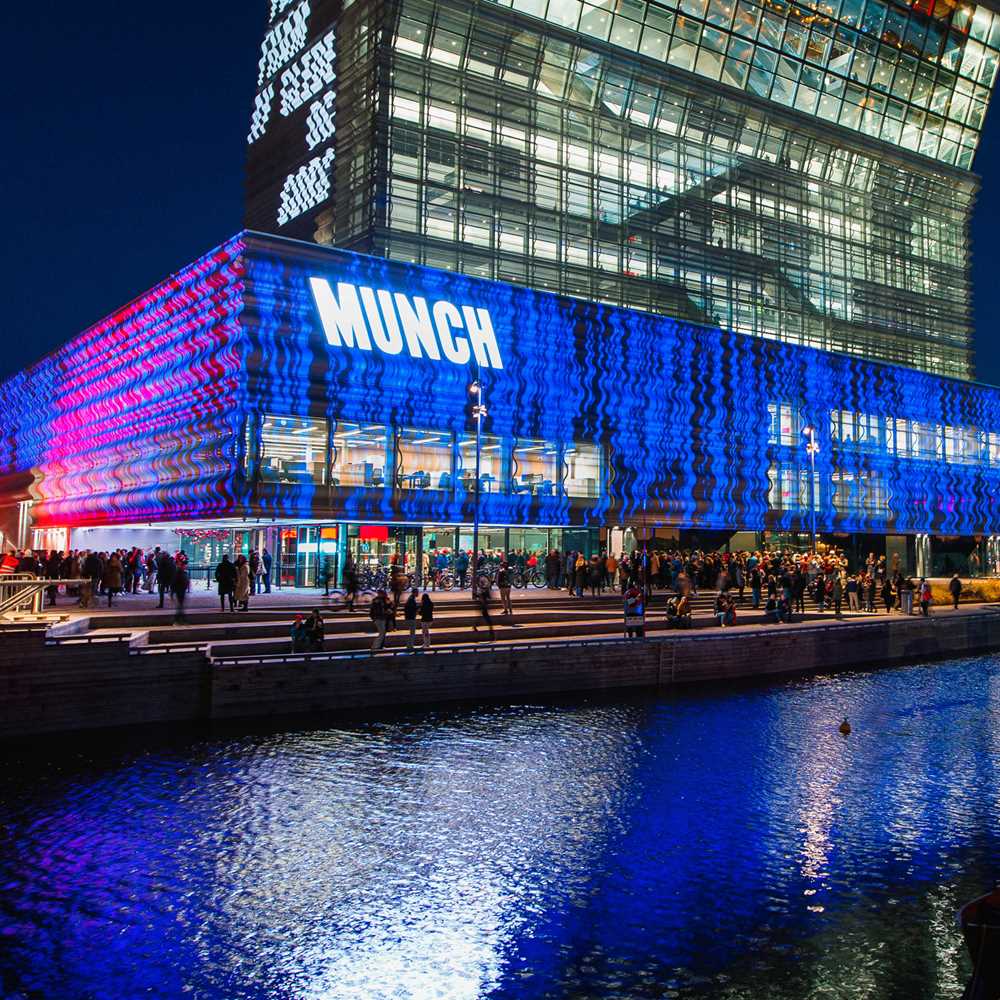 MUNCH exterior by night