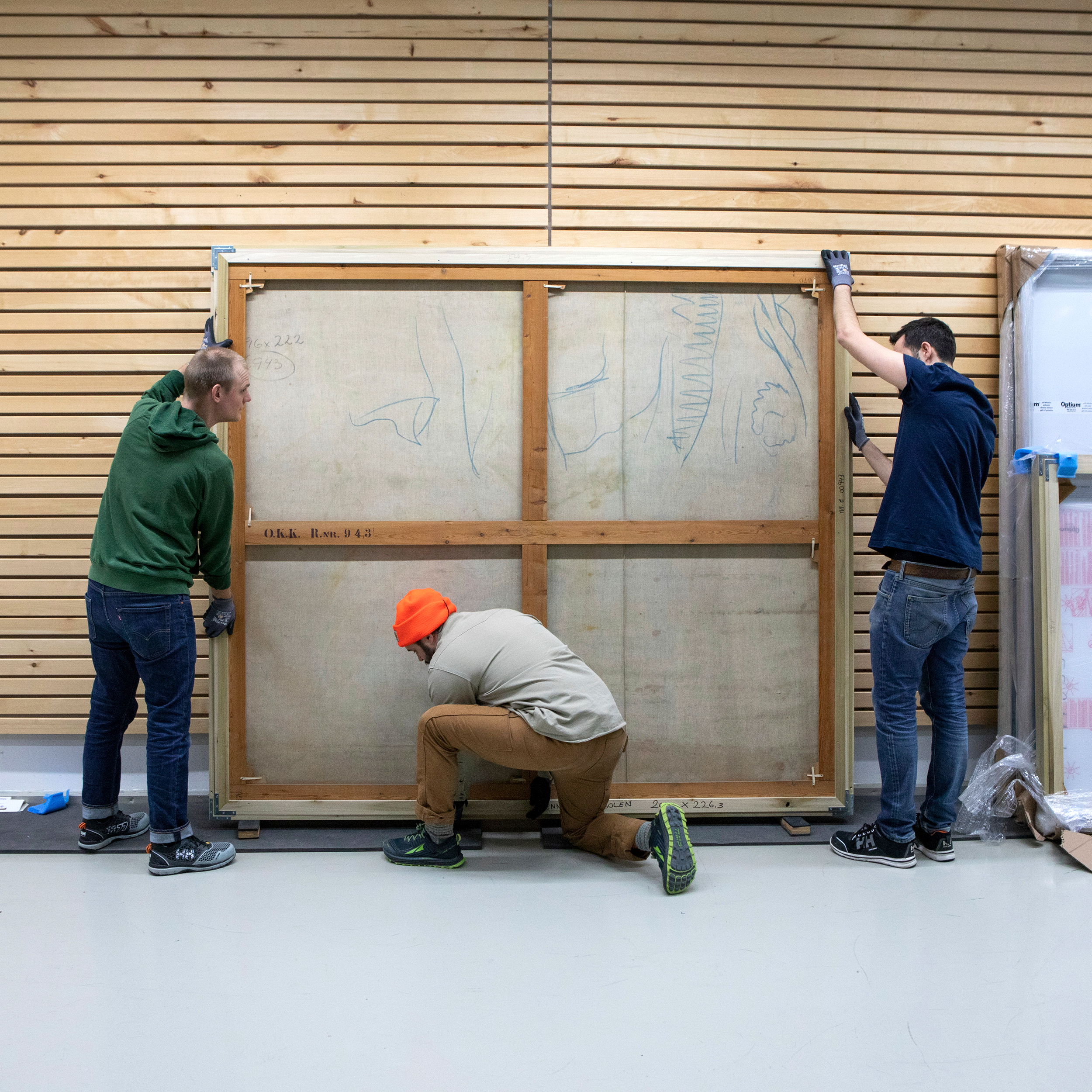 Moving the collection - MUNCH's moving team at work behind the scenes