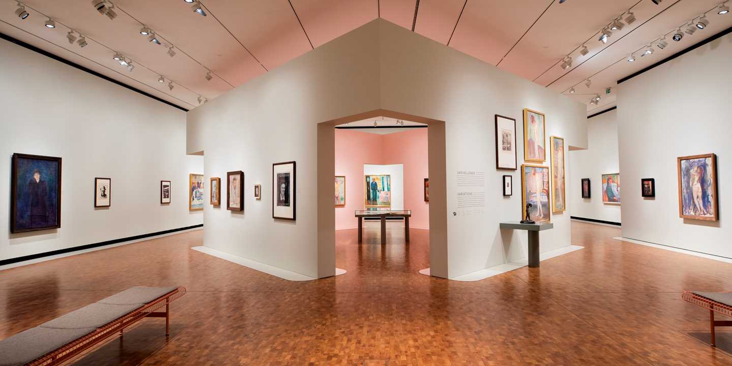 Overview of part of the Infinite exhibition at MUNCH, featuring 130 works by Edvard Munch. Photograph.
