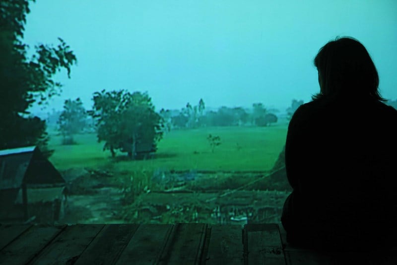 Apichaya Wanthiang, Without waiting for her reply (2014). Installasjonsbilde fra Visningsrommet USF, Bergen. Gjengitt med tillatelse fra kunstneren.